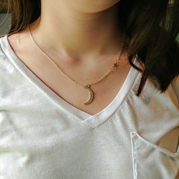 Moon & Star Pendent - Picture 2 of 4